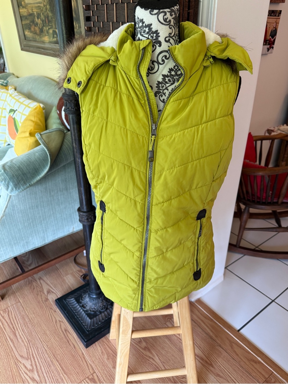 Green Tea Avocado Puffer Vest Faux Fur Detachable Hood Medium